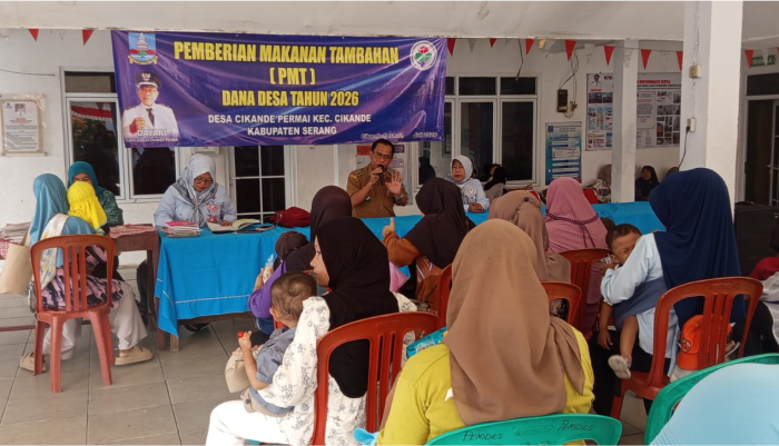 Kegiatan Pemberian Makanan Tambahan (PMT) oleh PKK dan Kader Desa Cikande Permai Kepada BUMIL, BADUTA dan BALITA